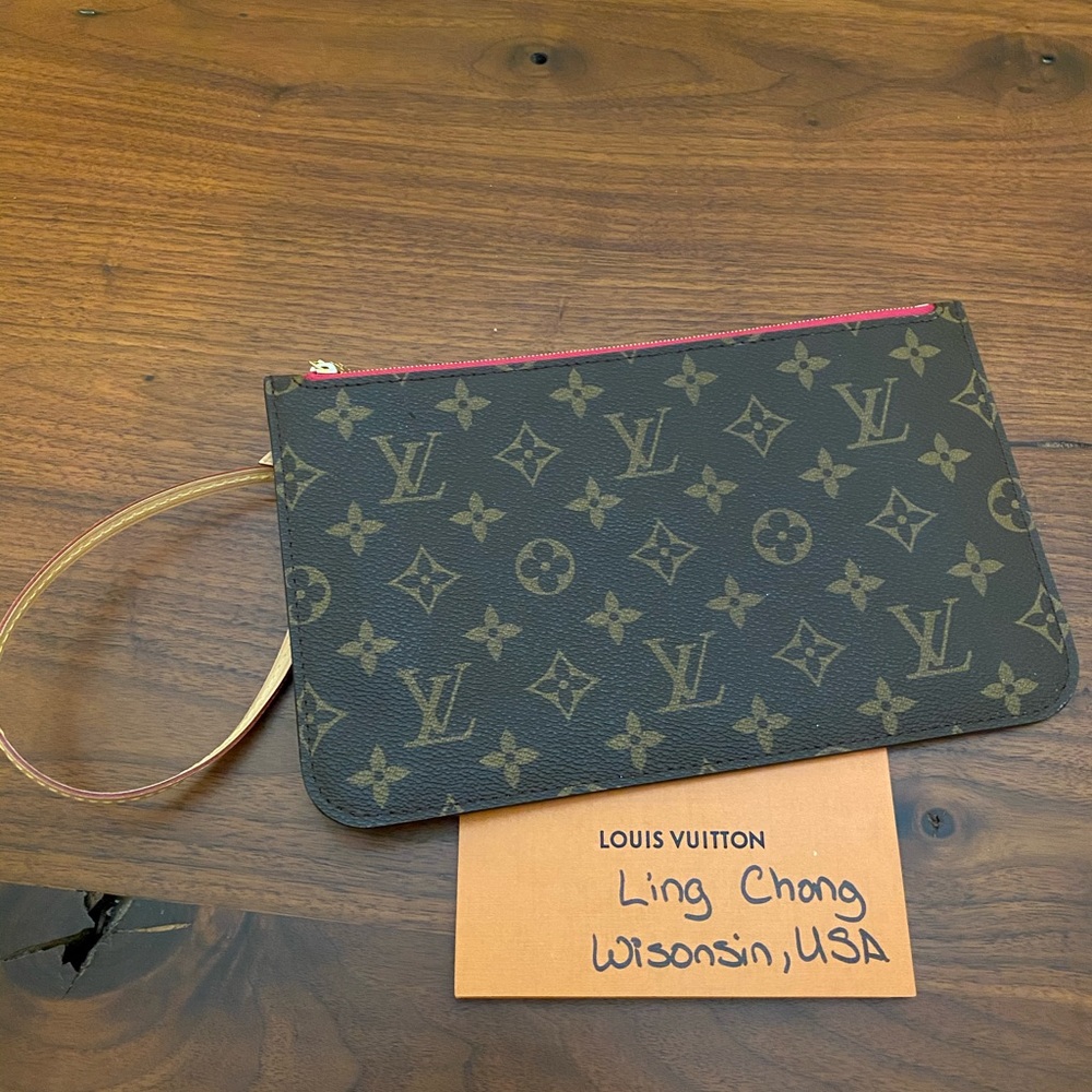 Louis Vuitton Pochette from Neverfull GM Pivoine